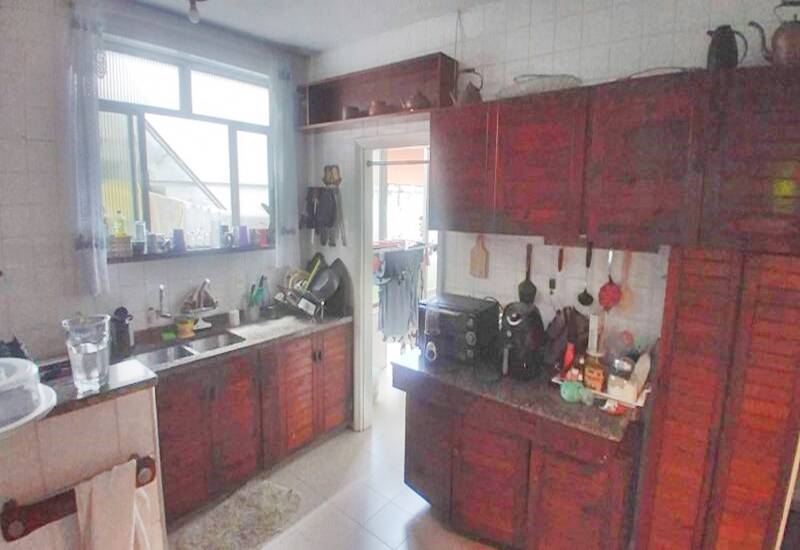 Casa à venda com 4 quartos, 265m² - Foto 29